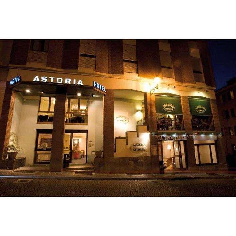 Hotel Astoria ฟีเดนซา ภายนอก รูปภาพ